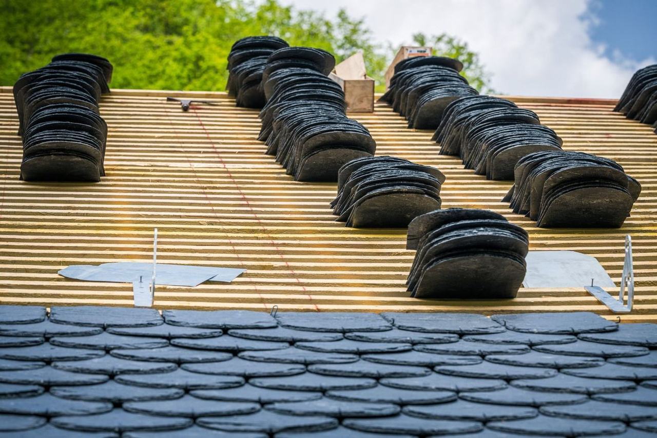 Slate Roofing Installation and Replacement: What Homeowners Need to Know