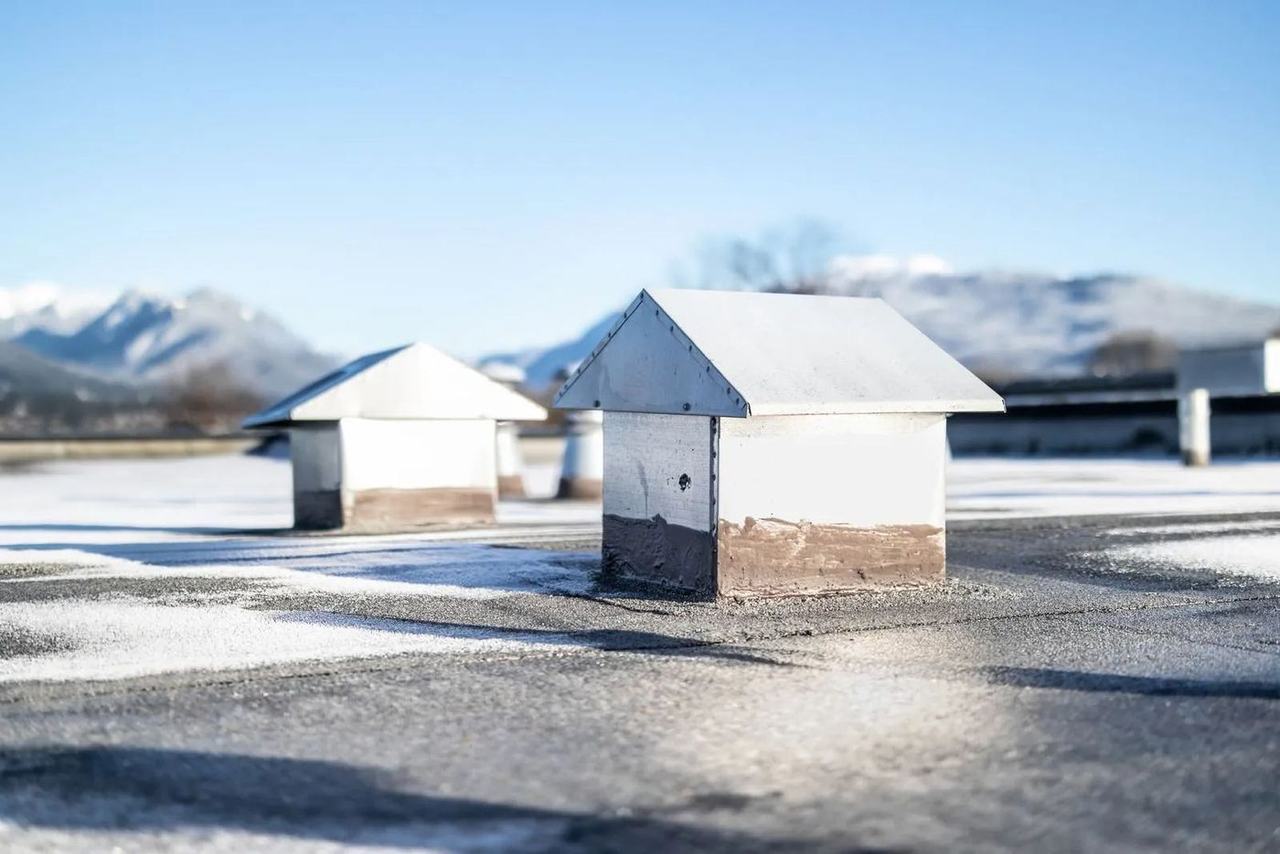 Modified Bitumen Roofing: Is It Right for Your Flat Roof?