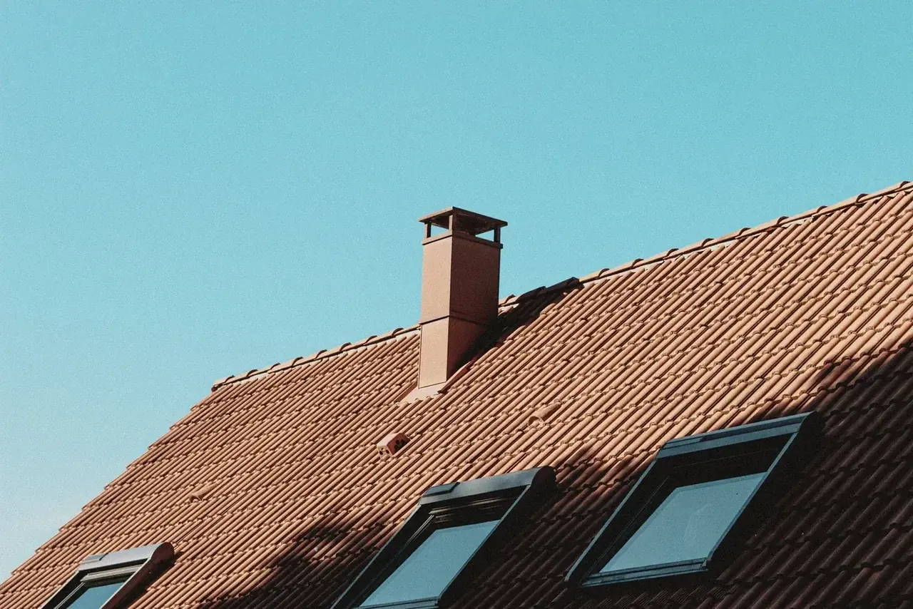 How Emergency Roof Repairs Prevent Structural Issues